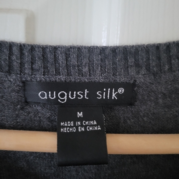 August Silk Gray Sleeveless Knit Top M - Picture 2 of 7